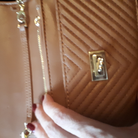 cross bag - Picture 6 of 8